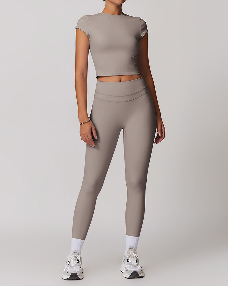 Round neck tight short-sleeved sports T-shirt